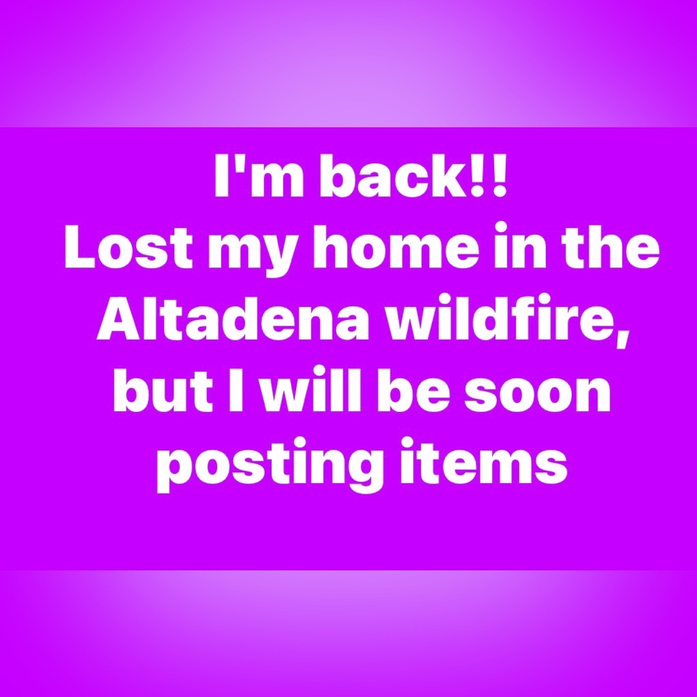 5 ⭐️ Seller returning to sell more items; 1X & 2X sizes.